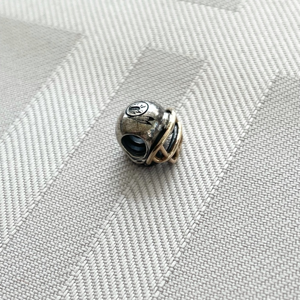 PANDORA WASHINGTON REDSKINS HELMET BEAD
